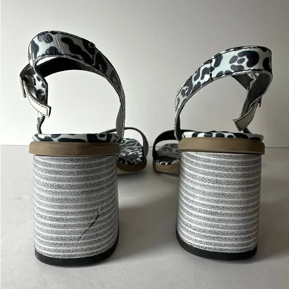 Girotti Summer Strap Sandals Italian Leather White Animal Print Size 38 US 7.5 - Picture 6 of 9